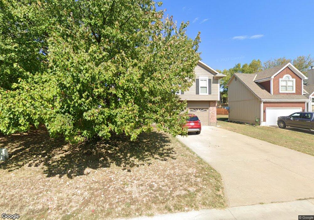 9404 W 48th St, Shawnee, KS 66203 - photo 1