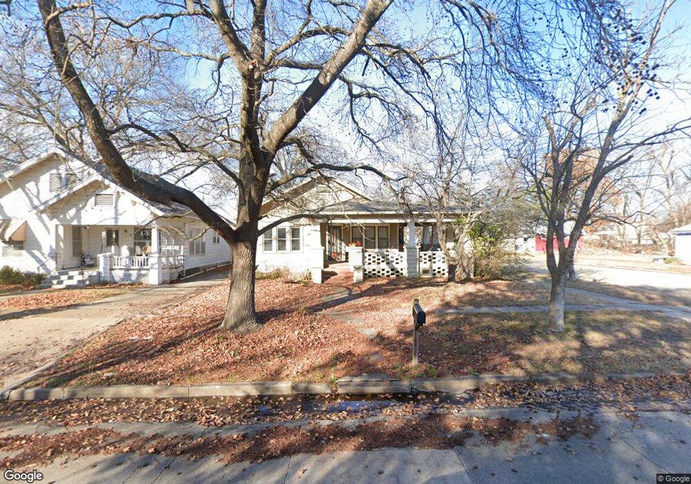 2401 Clark Ave, Parsons, KS 67357 - photo 1