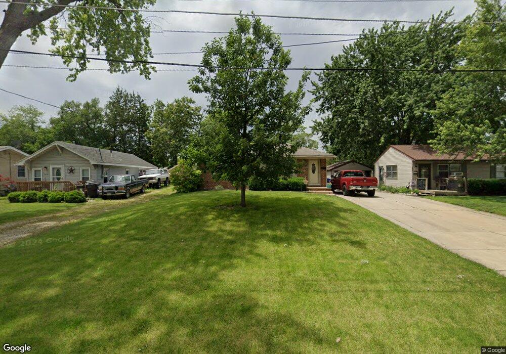 1318 E 26th Ct, Des Moines, IA 50317 - photo 1
