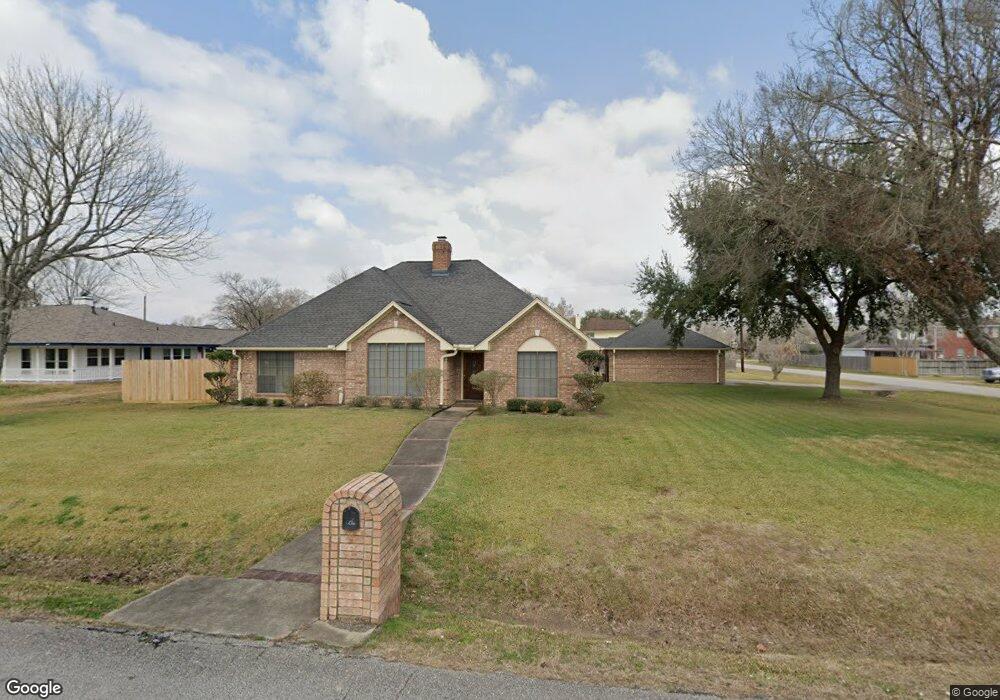 8231 Swiftwater Ln, Houston, TX 77075 - photo 1