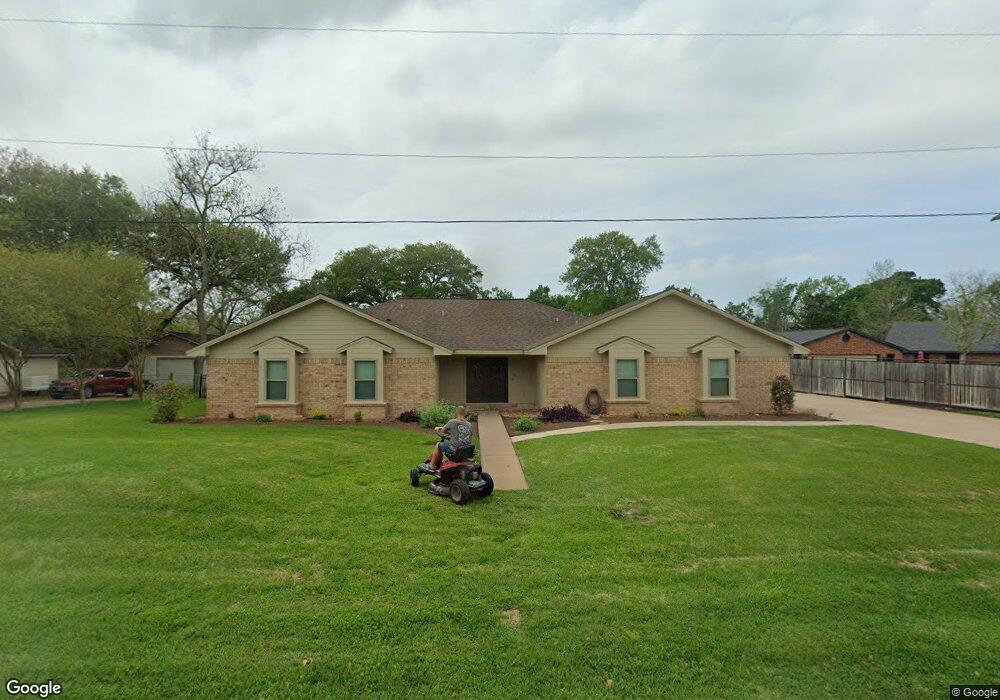 132 Nueces St, Bay City, TX 77414 - photo 1