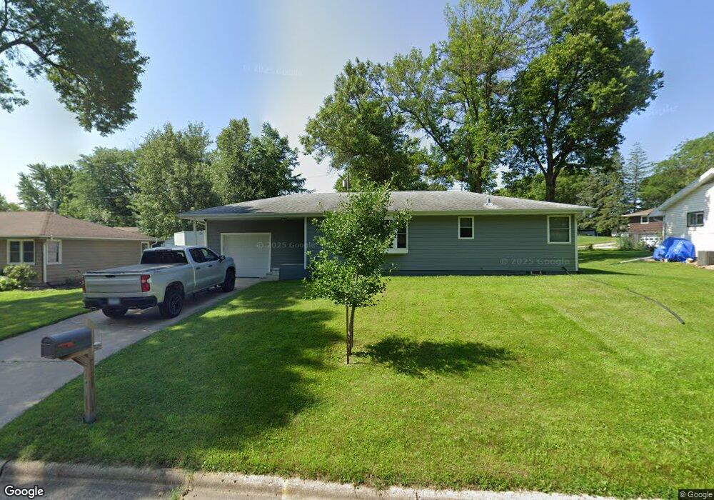1409 Crestview Rd, Albert Lea, MN 56007 - photo 1