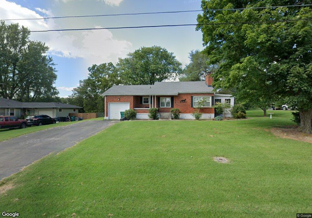 120 Goodloe Ave, Bloomfield, KY 40008 - photo 1