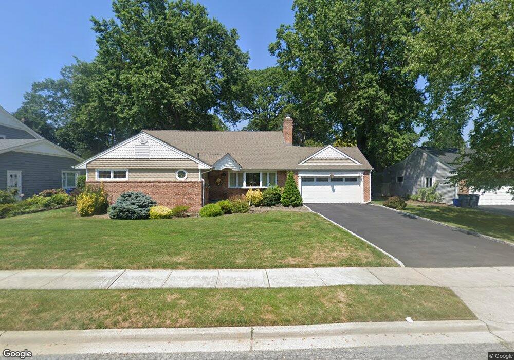 9 Darby Place, Glen Head, NY 11545 - photo 1