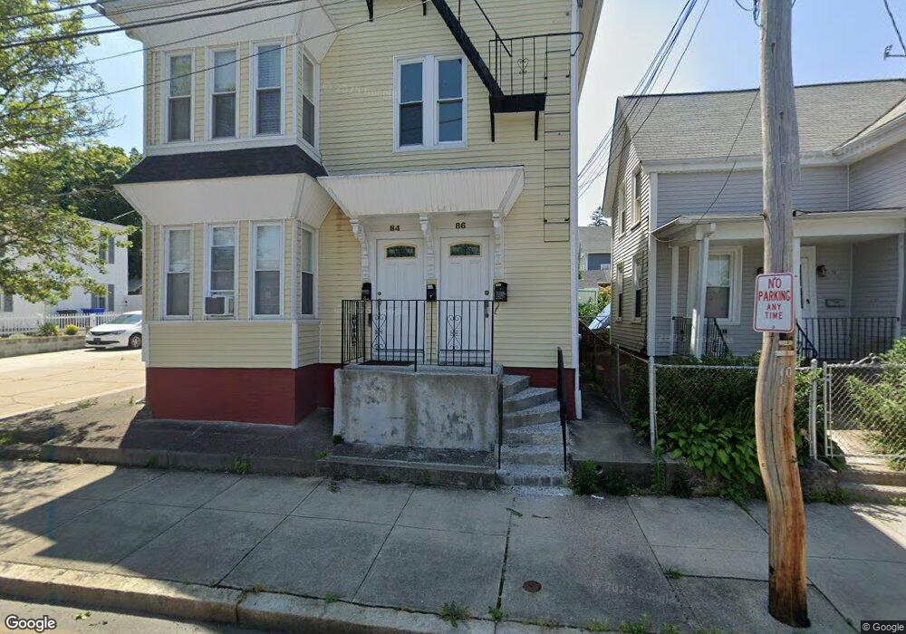 86 Pine St, Pawtucket, RI 02860 - photo 1