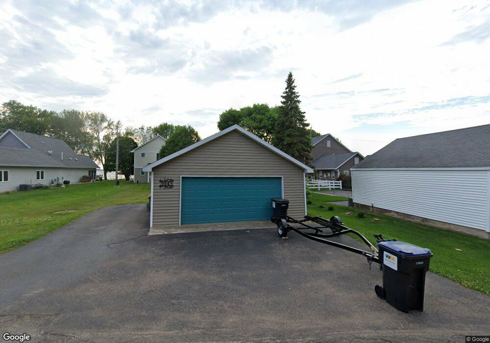 3047 Bellaire Ln, Oshkosh, WI 54904 - photo 1