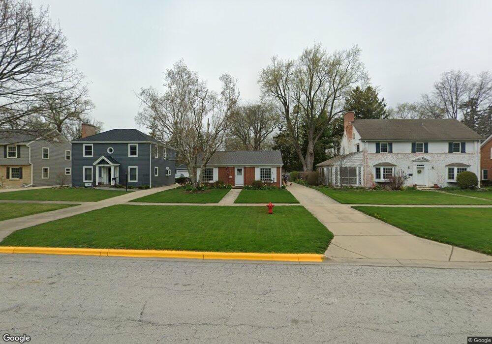 227 Le Grande Blvd, Aurora, IL 60506 - photo 1