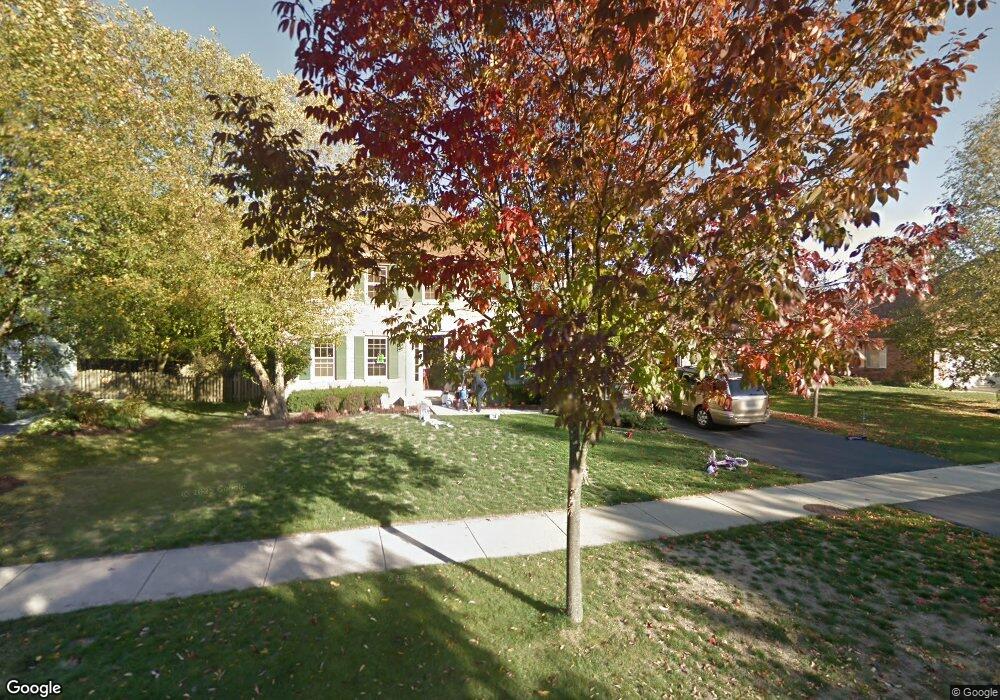 806 Raintree Dr unit 4, Naperville, IL 60540 - photo 1