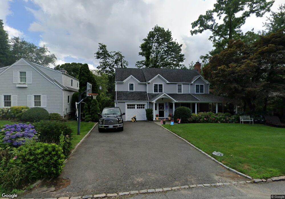 34 Orchard Farm Rd, Port Washington, NY 11050 - photo 1