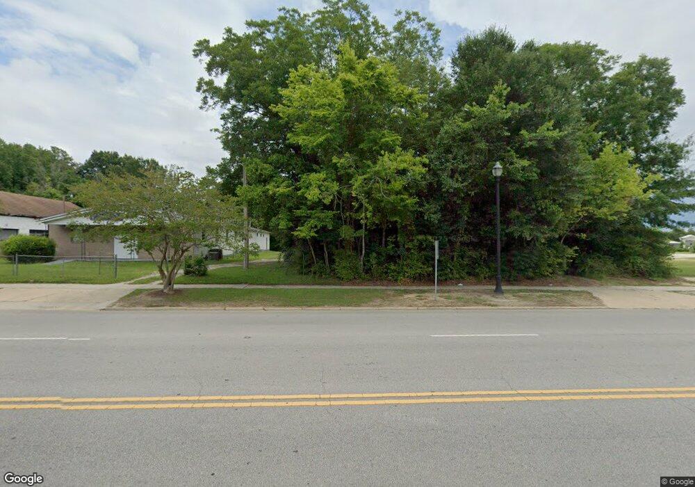 502 Broad St, Camden, SC 29020 - photo 1