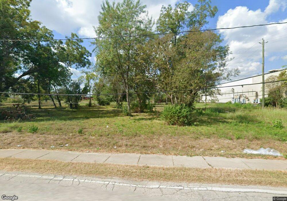 6825 Alabonson Rd, Houston, TX 77088 - photo 1