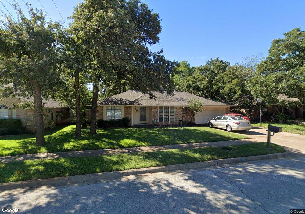 117 Heneretta Dr, Hurst, TX 76054 - photo 1