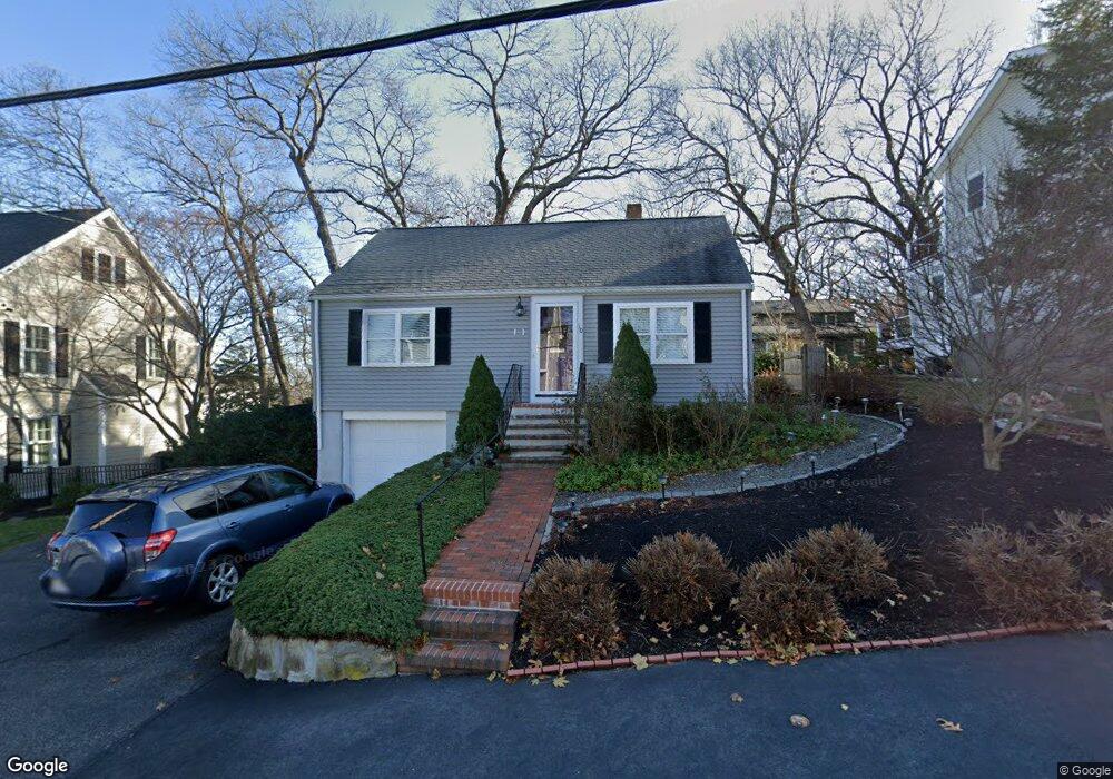 10 Kenilworth Rd, Arlington, MA 02476 - photo 1