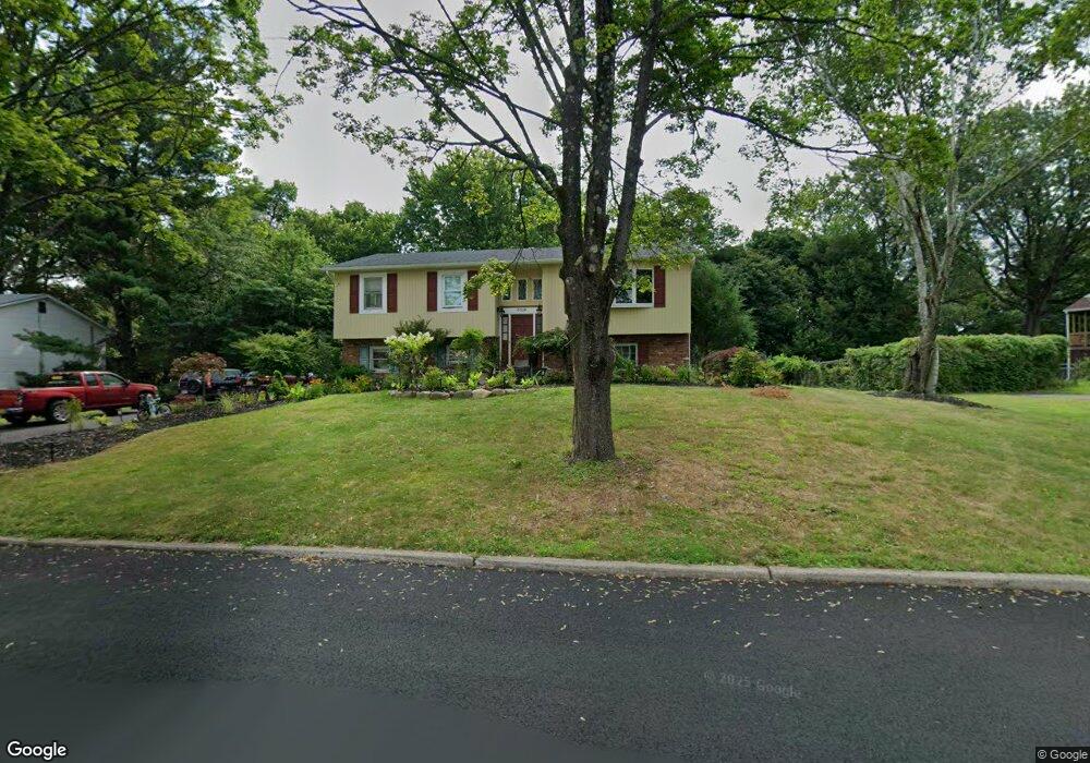 4 Roxbury Ct, Spring Valley, NY 10977 - photo 1