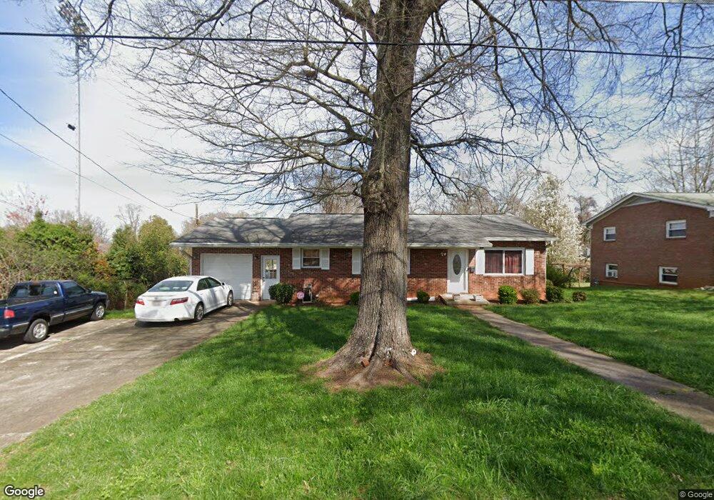 420 Clark St, Statesville, NC 28677 - photo 1