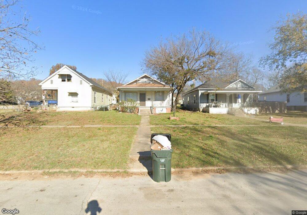 210 W Cummings St, Henryetta, OK 74437 - photo 1