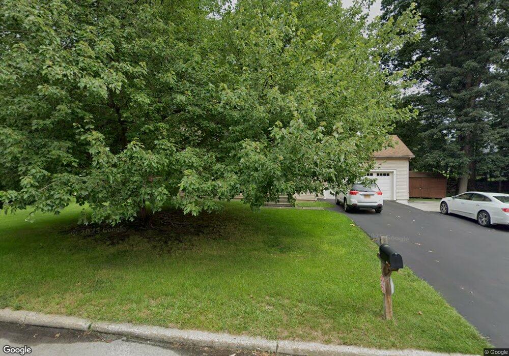 27 Rockwood Dr, Newburgh, NY 12550 - photo 1