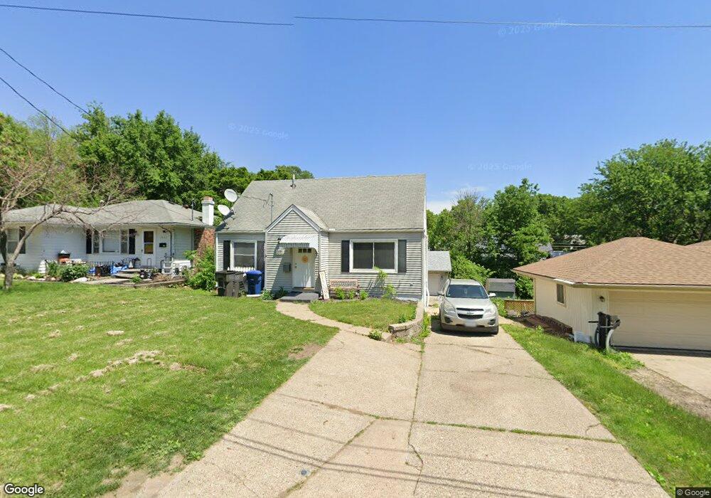 1821 E 31st Ct, Des Moines, IA 50317 - photo 1