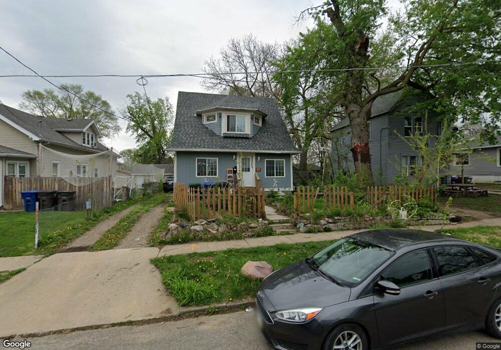 1811 10th St, Des Moines, IA 50314 - photo 1