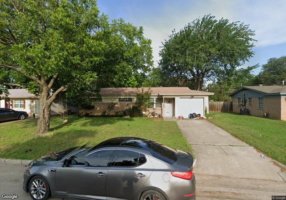 849 Jerry Ln, Bedford, TX 76022 - photo 1