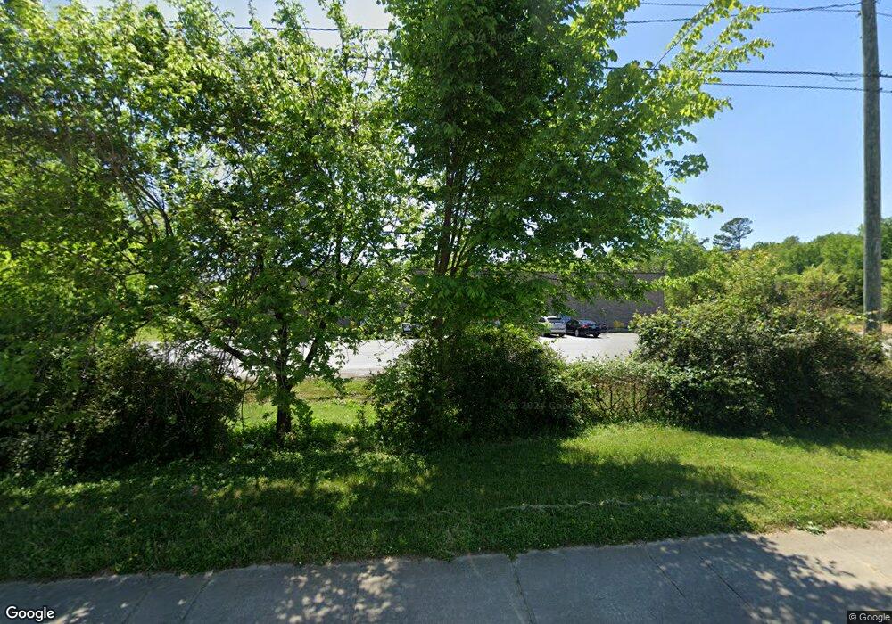 3122 E Kivett Dr, High Point, NC 27260 - photo 1