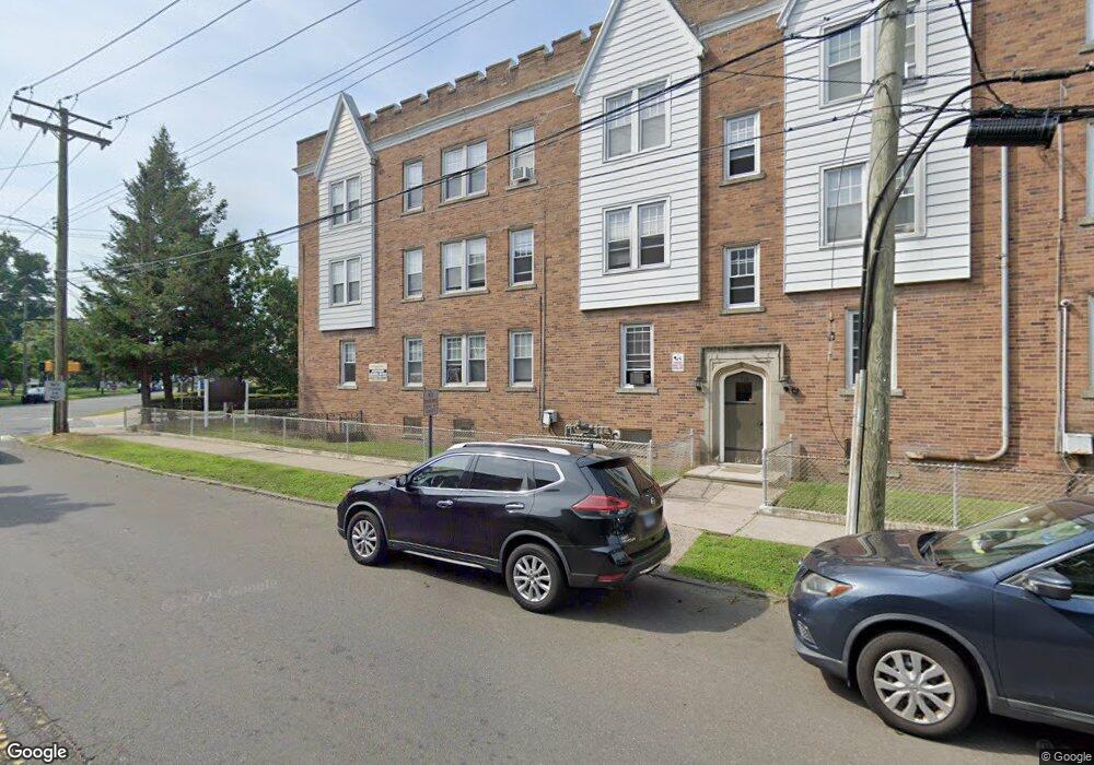 710 Savin Ave unit 3, West Haven, CT 06516 - photo 1