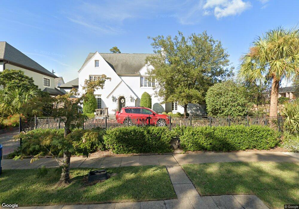 2104 Pelham Dr, Houston, TX 77019 - photo 1