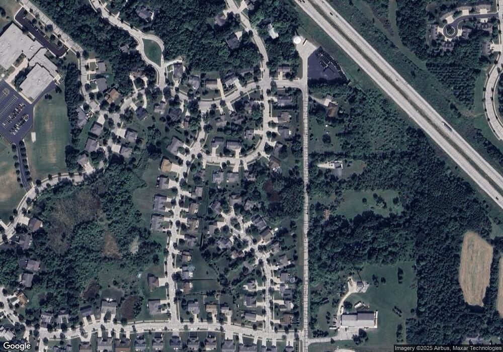 1141 Nordic Ln, Slinger, WI 53086 - photo 1