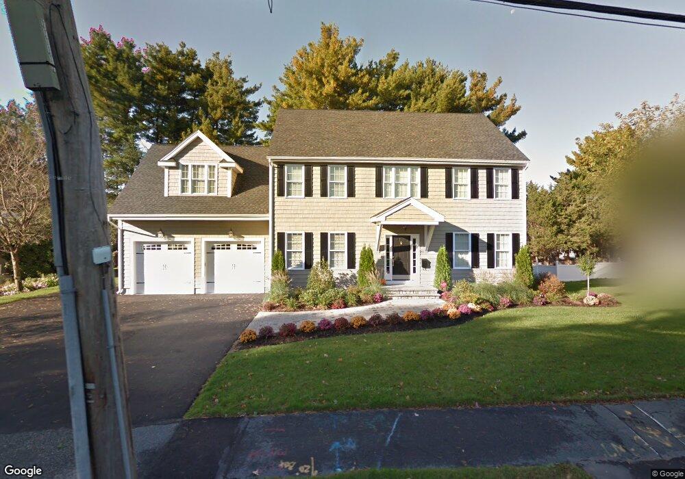 77 Cedar St, Wellesley Hills, MA 02481 - photo 1