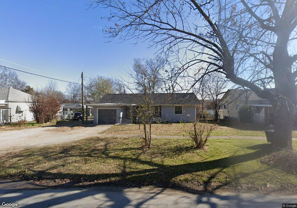 206 N 3rd St, Henryetta, OK 74437 - photo 1