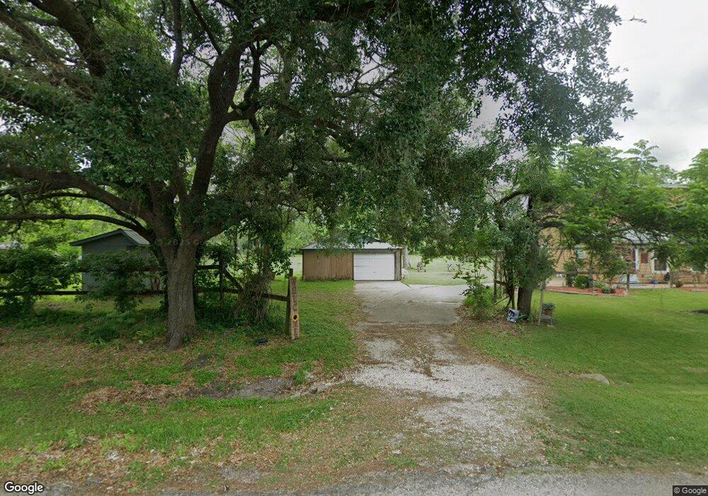 404 Old Main St, Brazoria, TX 77422 - photo 1
