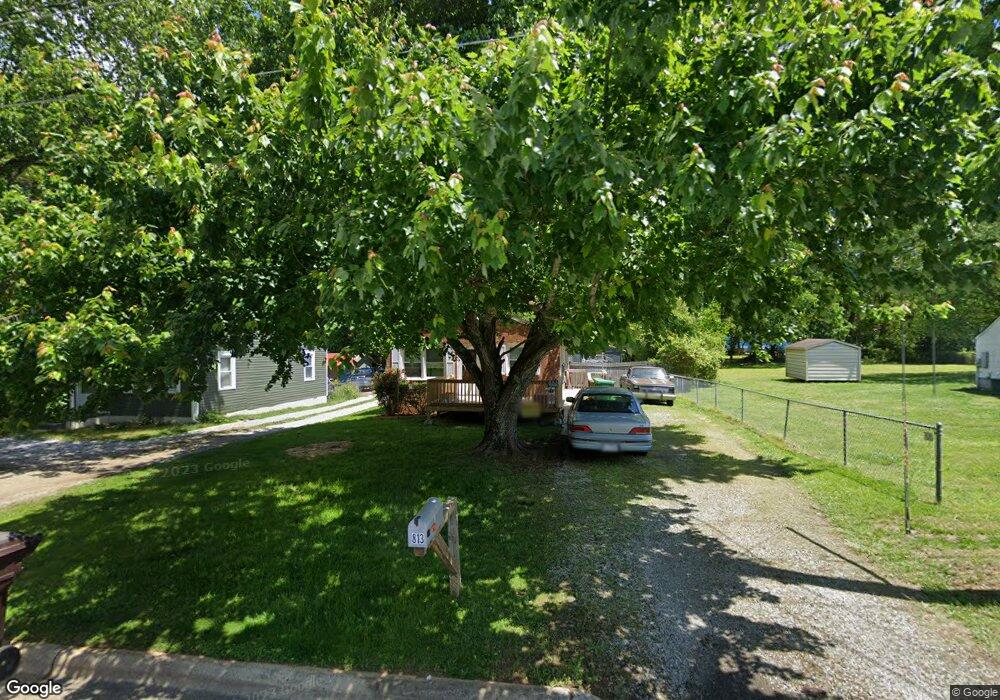 813 Hendrix St, High Point, NC 27260 - photo 1