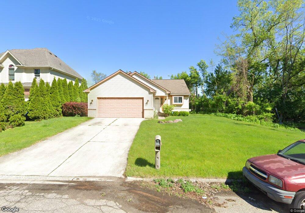 289 Alice Ave, Bloomfield Hills, MI 48302 - photo 1