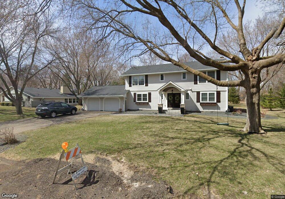 16825 Canterbury Dr, Minnetonka, MN 55345 - photo 1