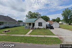 116 4th St, Pilot Grove, MO 65276
