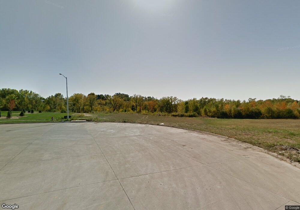 2001 W 20th St S unit S, Newton, IA 50208 - photo 1