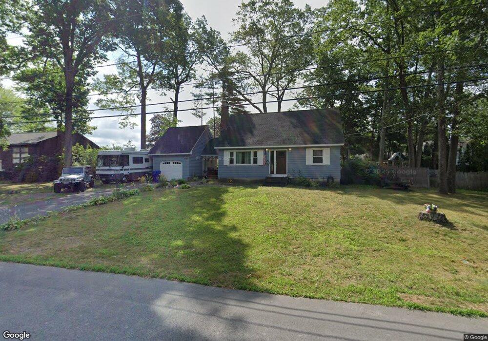 14 Cedar St, Hudson, NH 03051 - photo 1