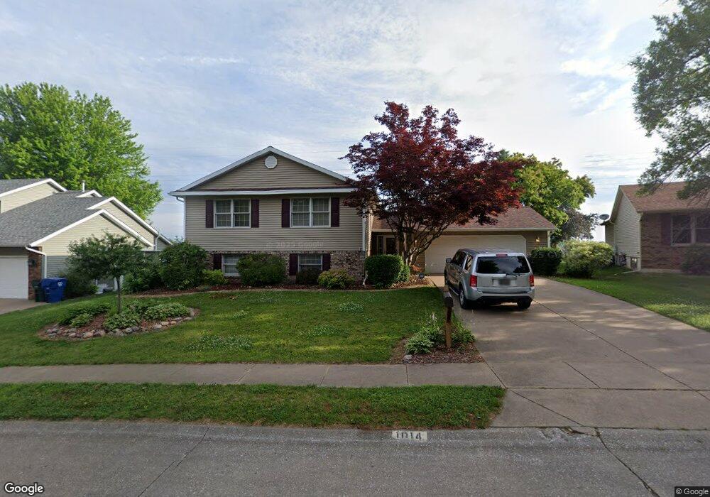 1014 W 59th St, Davenport, IA 52806 - photo 1