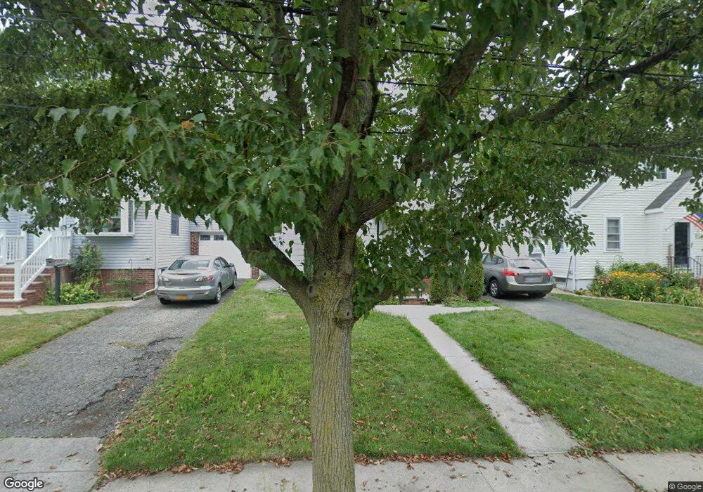 196 Raymond Place, Staten Island, NY 10310 - photo 1