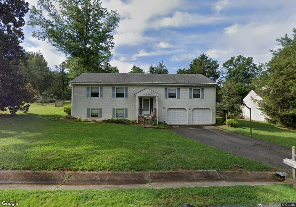 1635 Robin Ln, Charlottesville, VA 22911 - photo 1