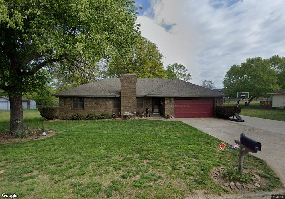 1125 W Sleepy Hollow Dr, Nixa, MO 65714 - photo 1