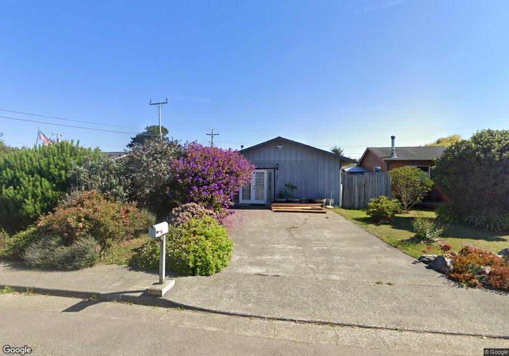 1881 Wavecrest Ave, McKinleyville, CA 95519 - photo 1