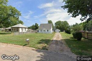 728 N Cherry St, Red Cloud, NE 68970