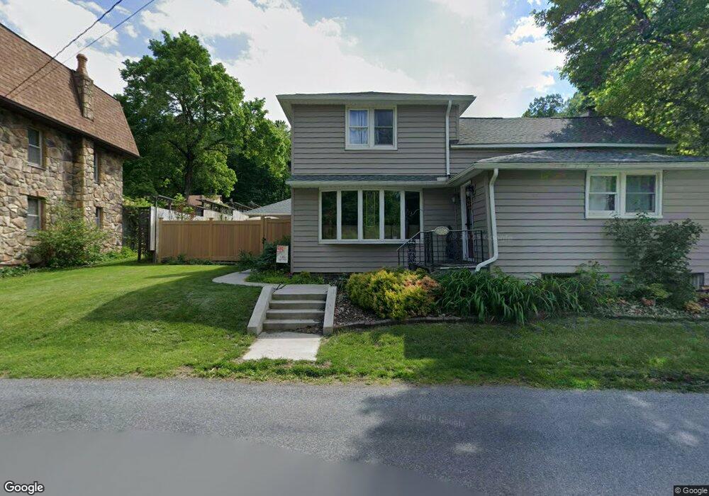 5702 Acorn Dr, Emmaus, PA 18049 - photo 1