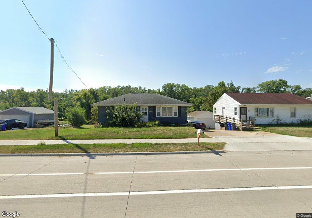 2009 O Ave NW, Cedar Rapids, IA 52405 - photo 1