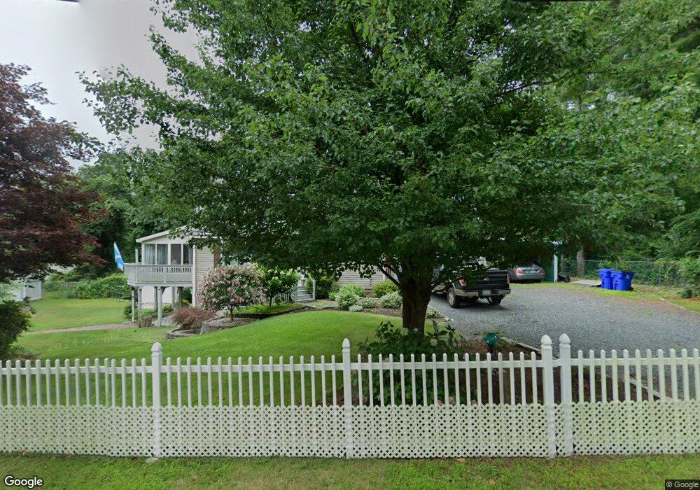 6 Scraggy Neck Rd, Bourne, MA 02536 - photo 1