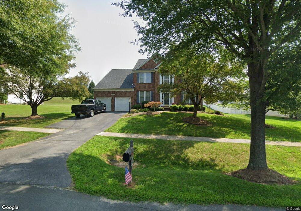 15307 Lions Den Rd, Burtonsville, MD 20866 - photo 1