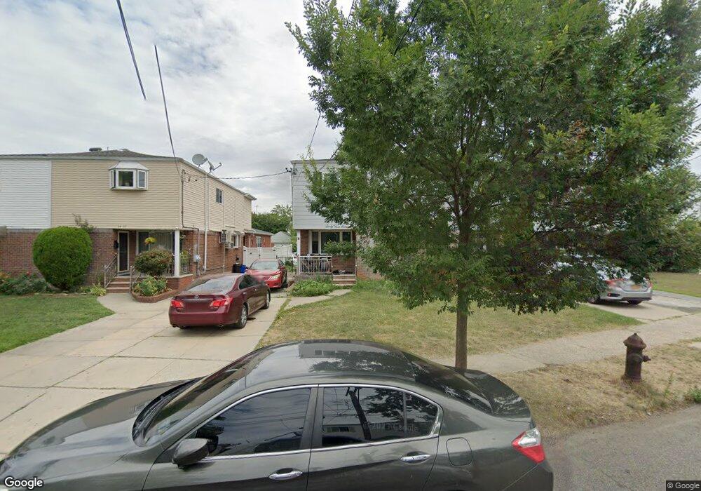 6411 136th St, Flushing, NY 11367 - photo 1