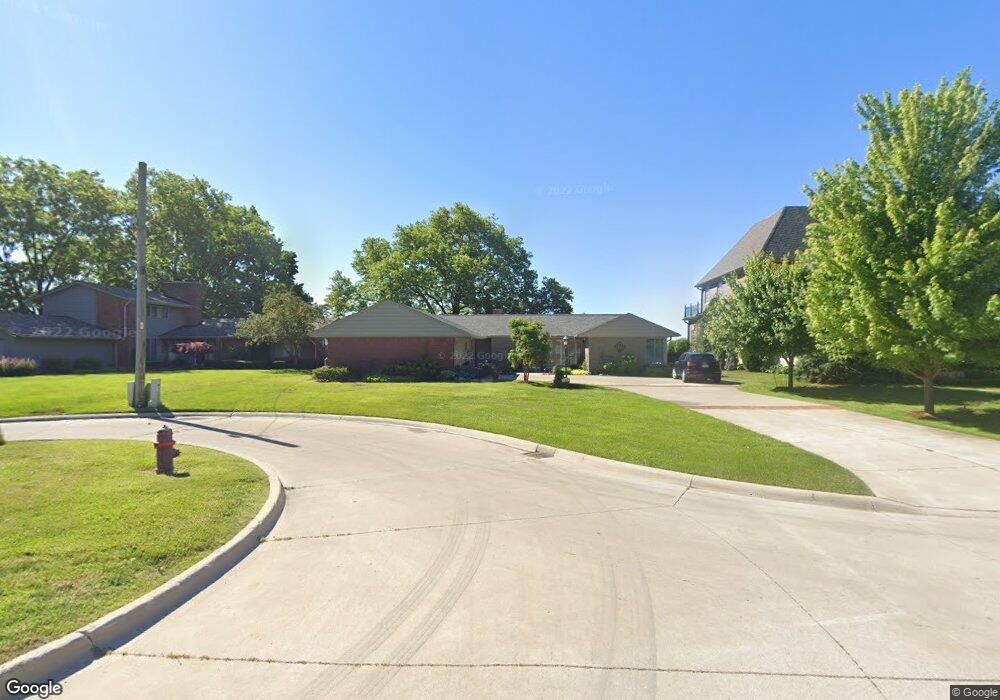 806 Bishop Rd, Grosse Pointe Park, MI 48230 - photo 1