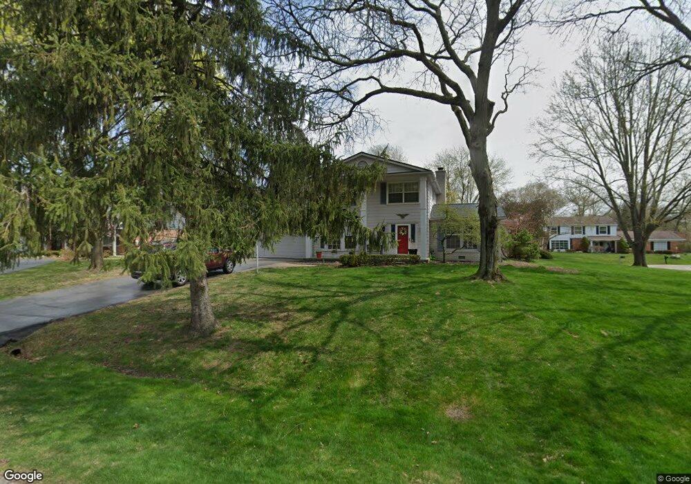 2353 Brenthaven Dr, Bloomfield Hills, MI 48304 - photo 1